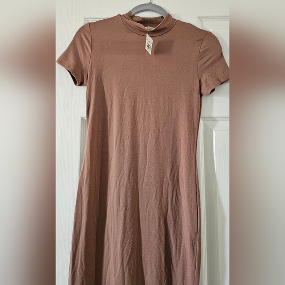Camel Ribbed Midi Dress - Picture 5 of 8